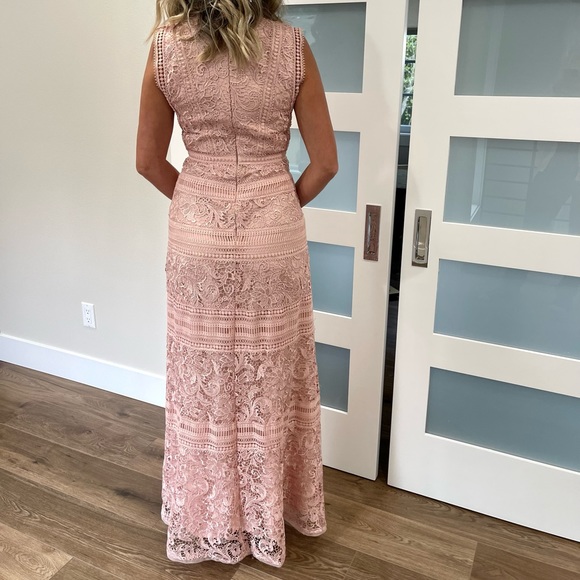 BCBGeneration long dress. Size 4 . Blush long dress - Picture 3 of 3